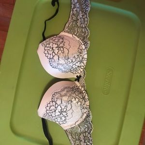 Victoria Secret - Dream Angles Push Up